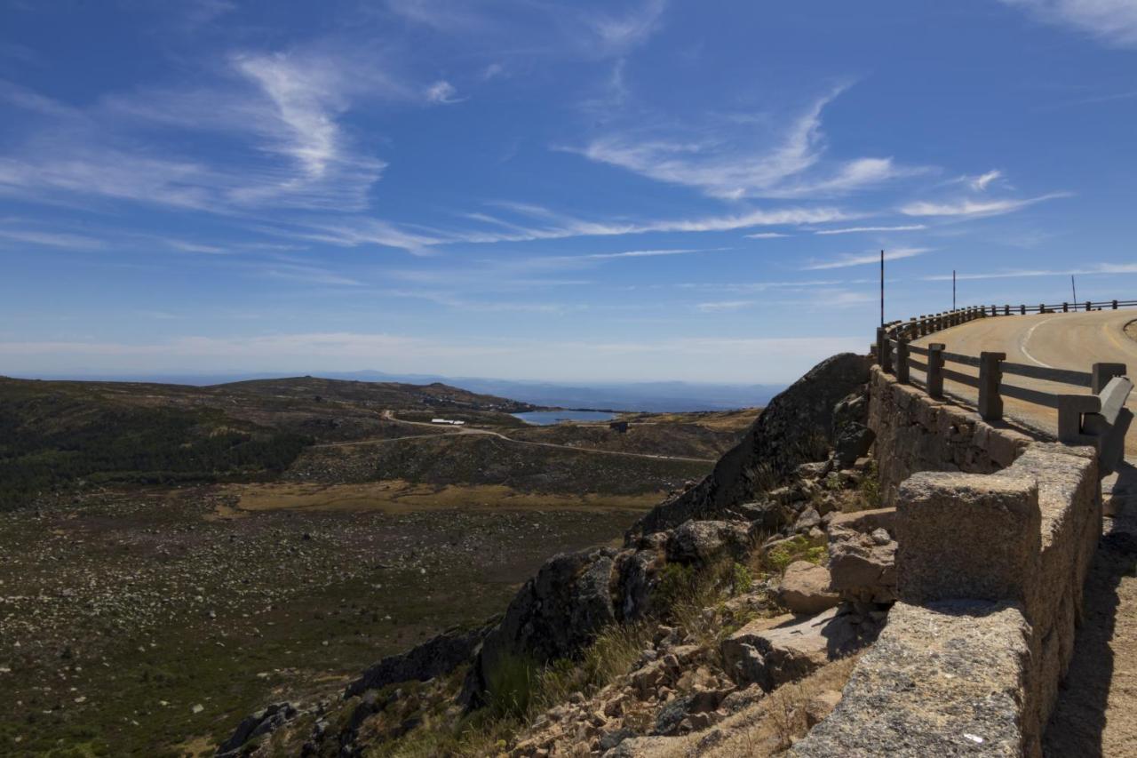 Luna Chalets Da Montanha - Serra Da Estrela コビリャン エクステリア 写真