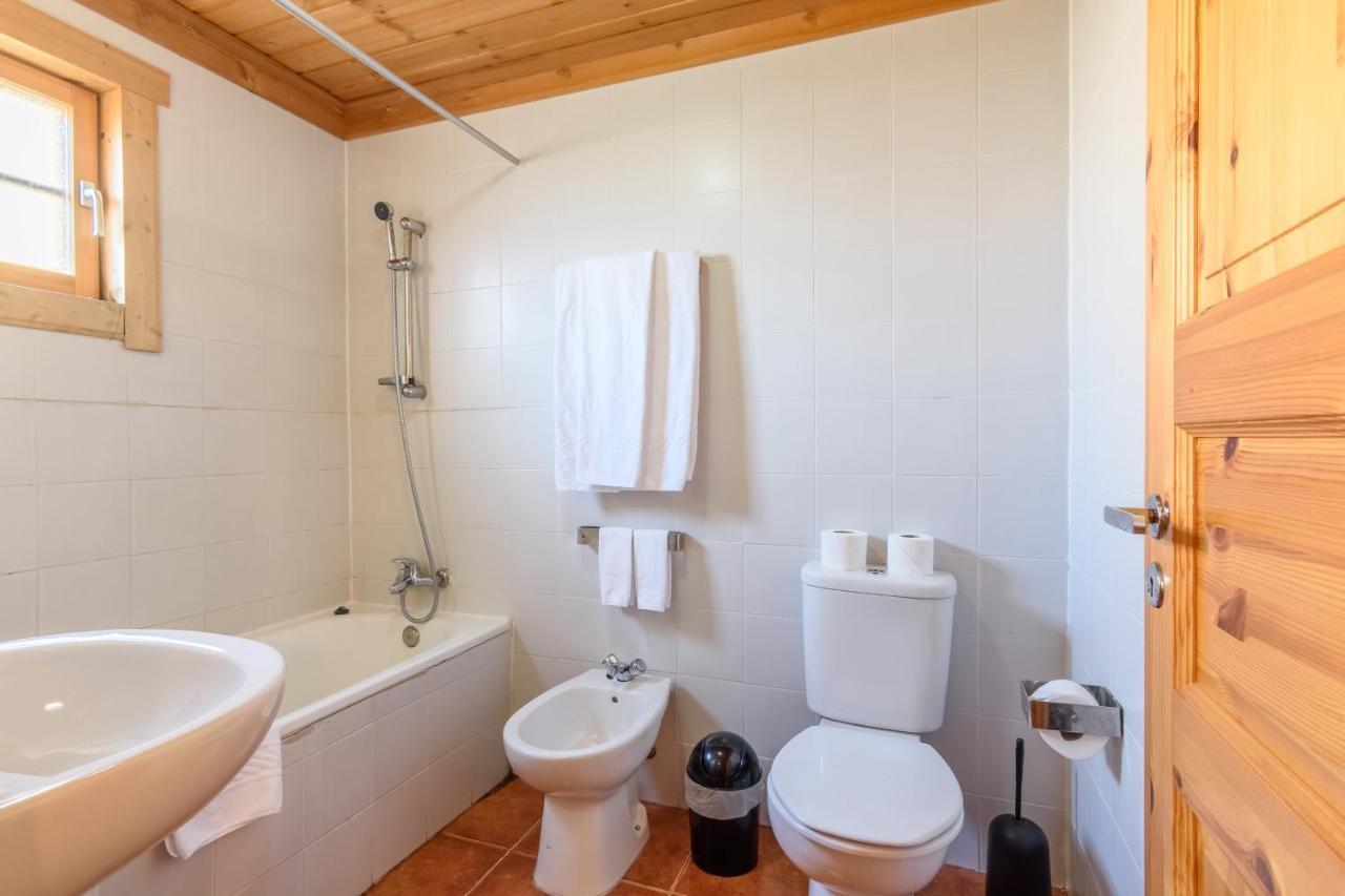 Luna Chalets Da Montanha - Serra Da Estrela コビリャン エクステリア 写真