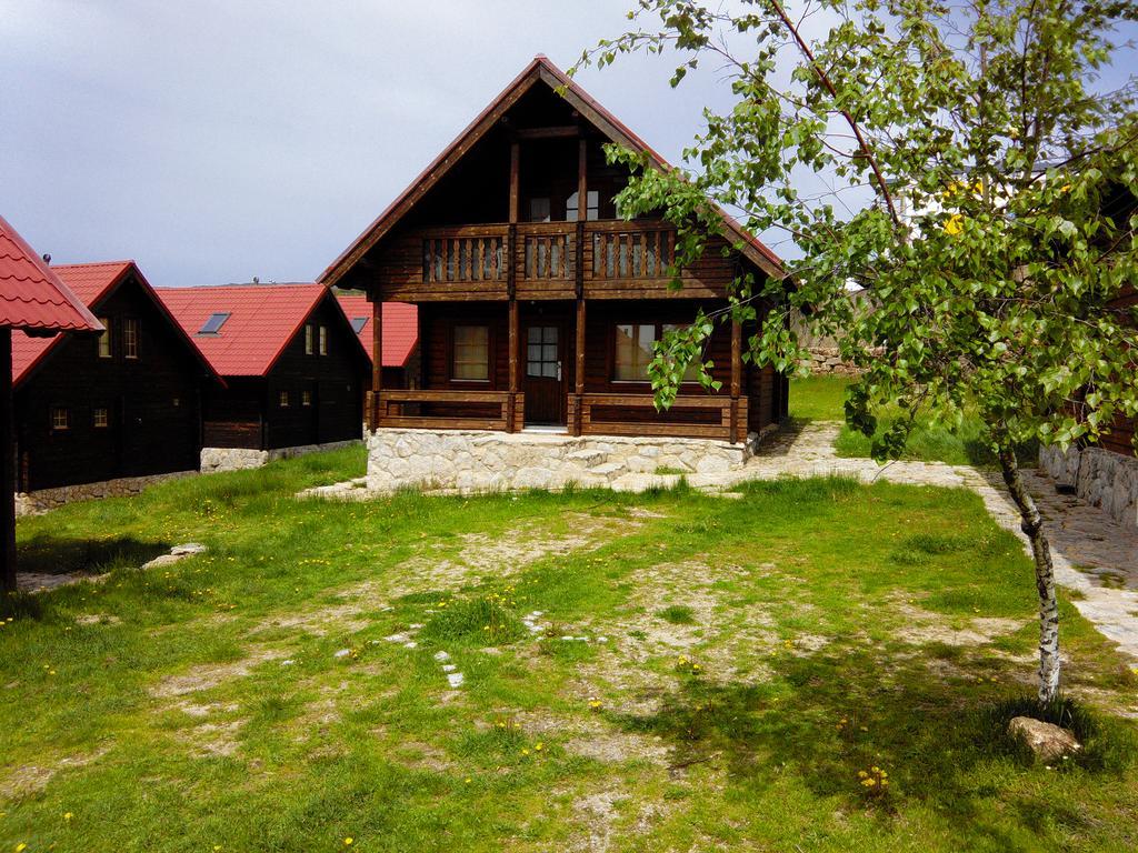Luna Chalets Da Montanha - Serra Da Estrela コビリャン エクステリア 写真