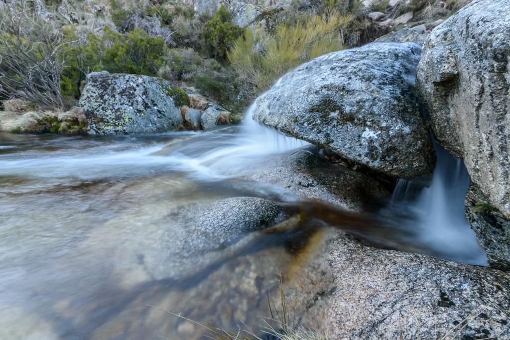 Luna Chalets Da Montanha - Serra Da Estrela コビリャン エクステリア 写真