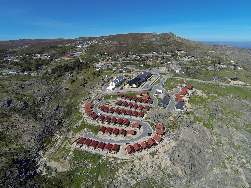 Luna Chalets Da Montanha - Serra Da Estrela コビリャン エクステリア 写真