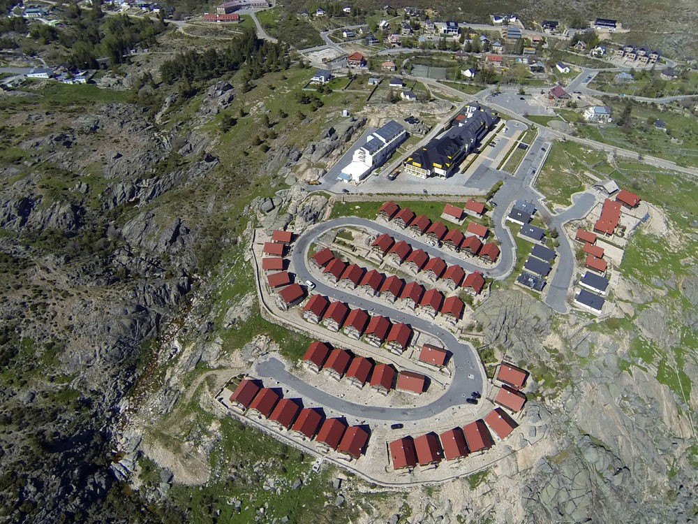 Luna Chalets Da Montanha - Serra Da Estrela コビリャン エクステリア 写真